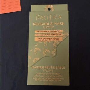 Pacifica Green Reusable Brow Mask